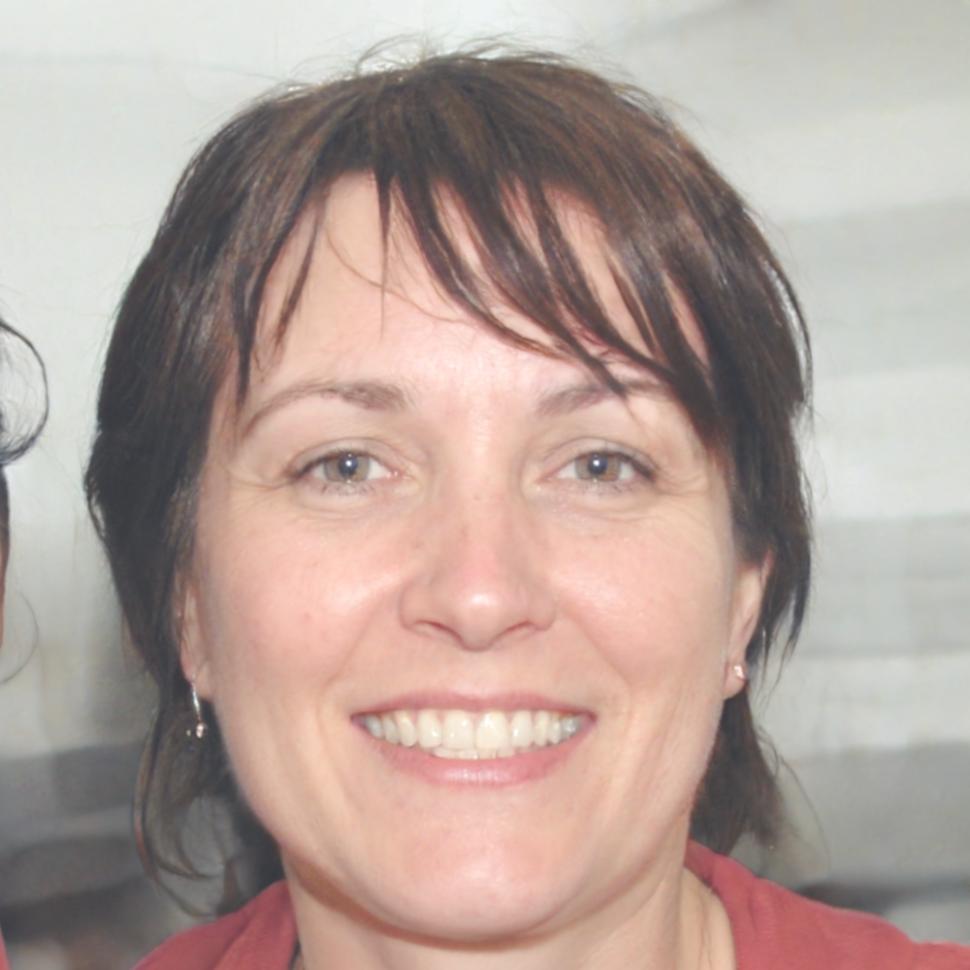 Старший преподаватель Елена Кравцова